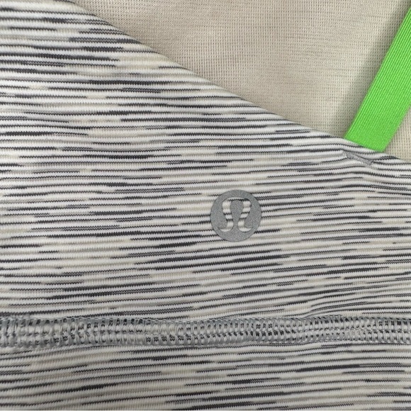 Lululemon Energy Bra Athletic Sports Bra Gray Size 6 - Picture 6 of 7